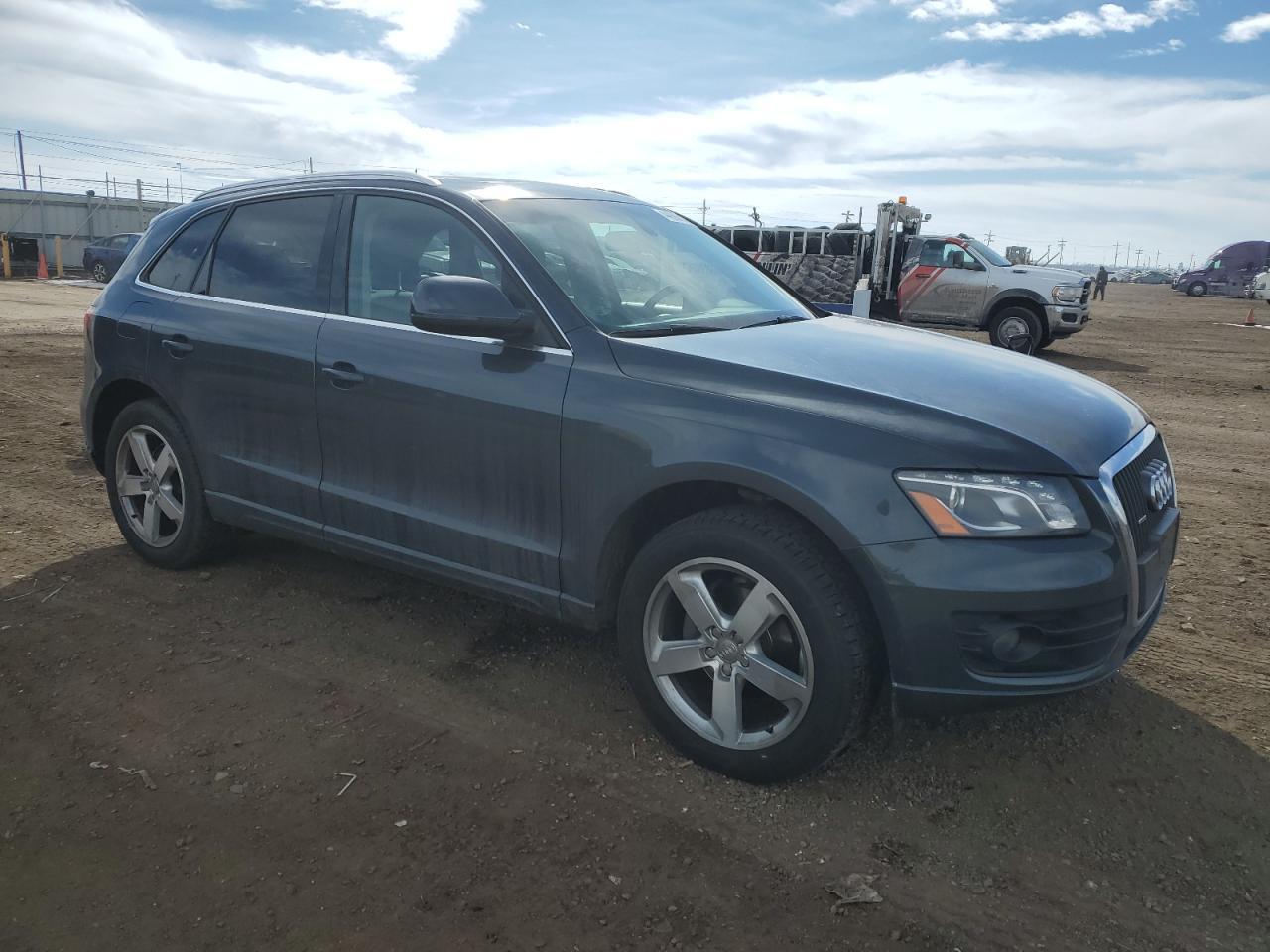 2011 AUDI Q5 PREMIUM - Image 4