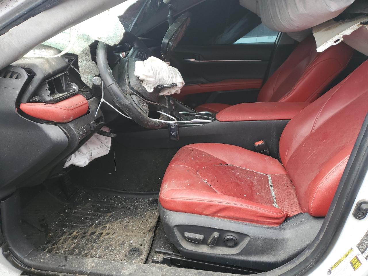 2019 TOYOTA CAMRY XSE - Фото 7