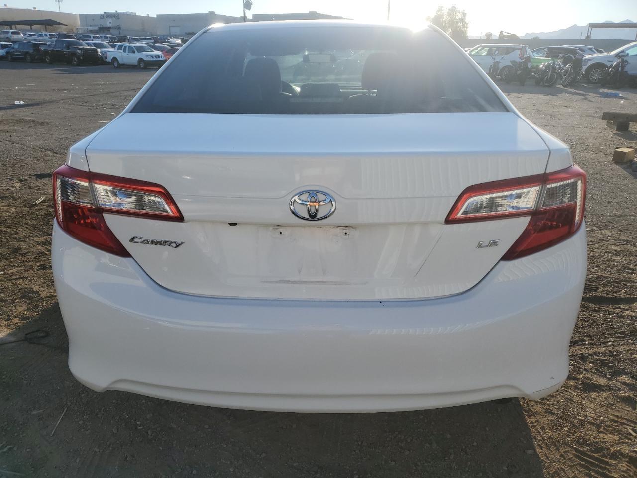 2014 TOYOTA CAMRY L - Image 6