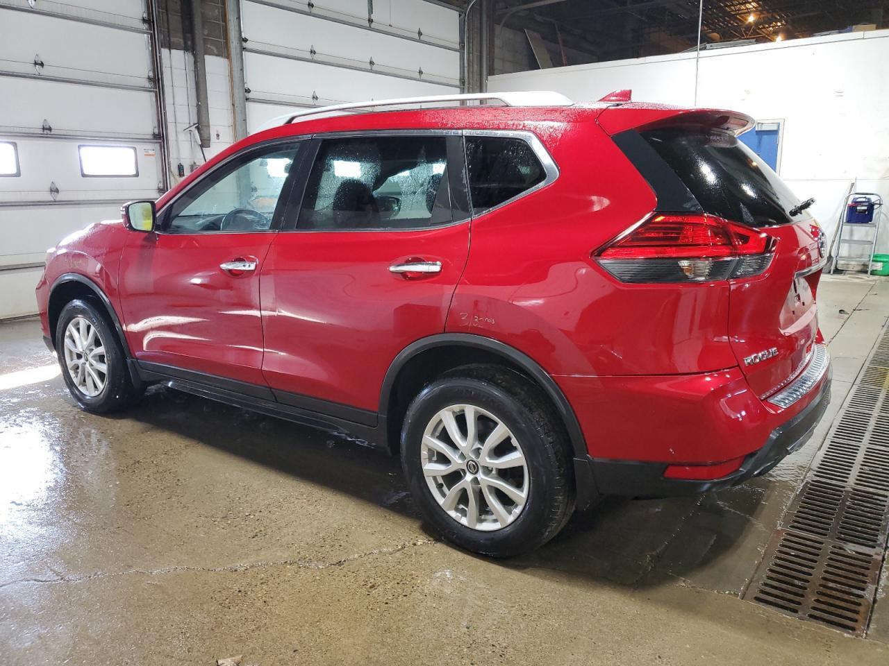 2017 NISSAN ROGUE SV - Image 2
