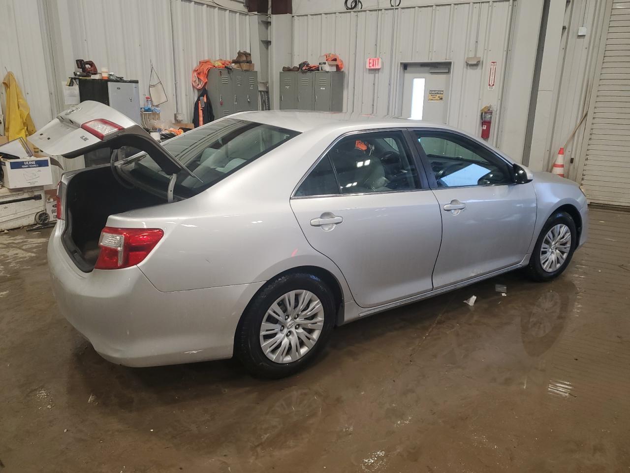 2012 TOYOTA CAMRY BASE - Фото 3
