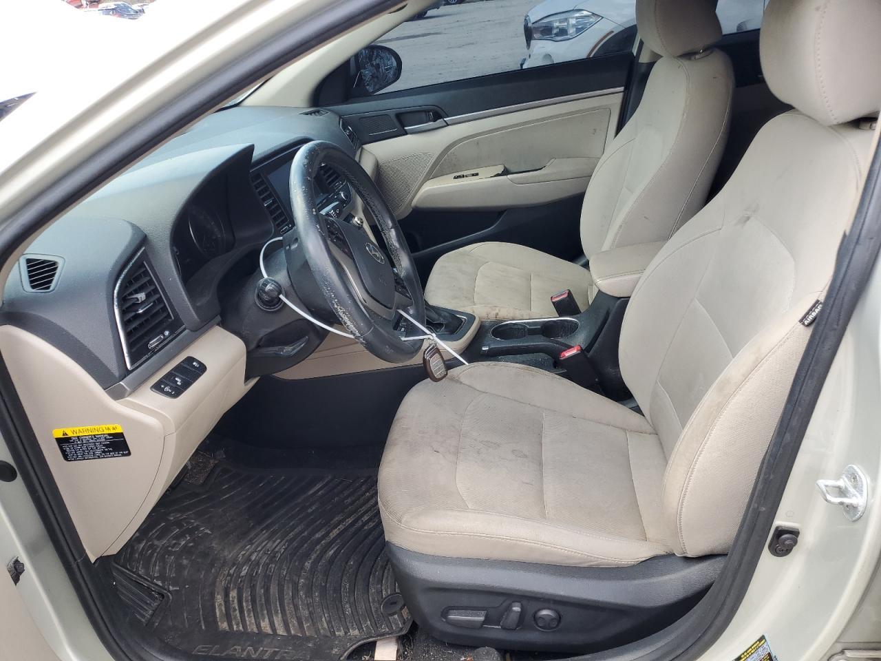 2017 HYUNDAI ELANTRA SE - Image 7