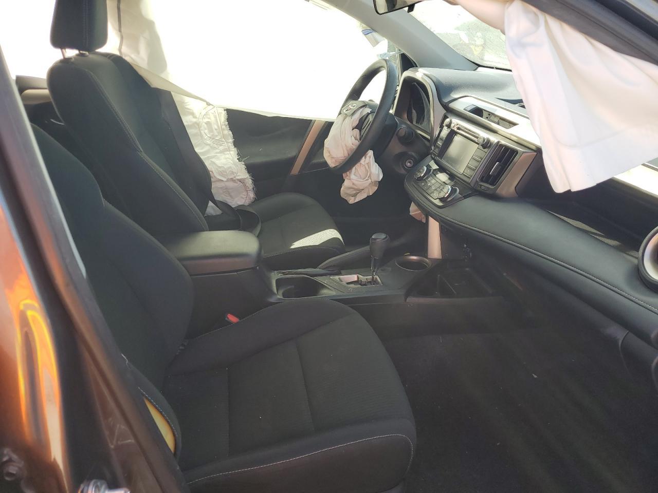 2015 TOYOTA RAV4 XLE - Фото 7