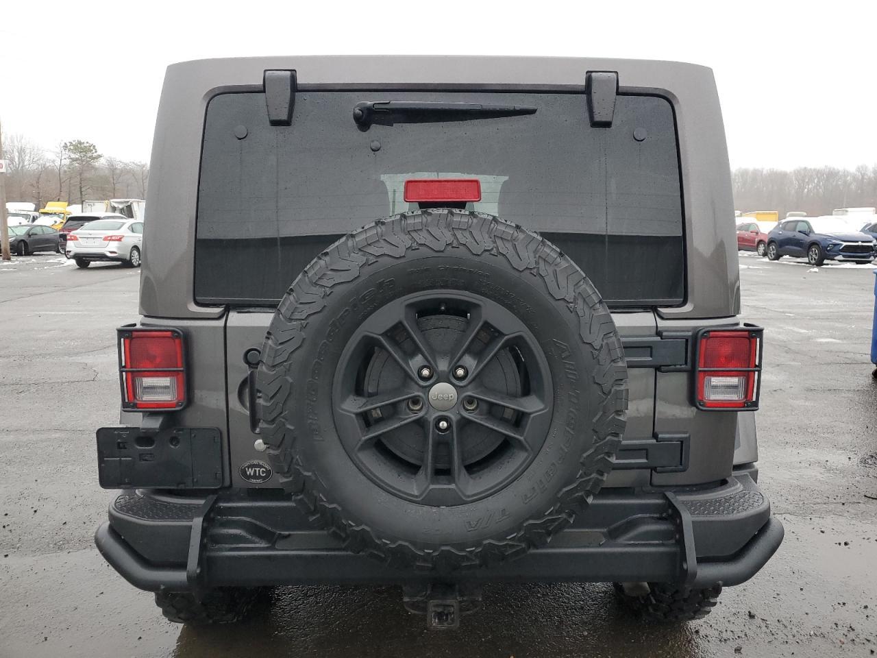 2017 JEEP WRANGLER U - Image 6