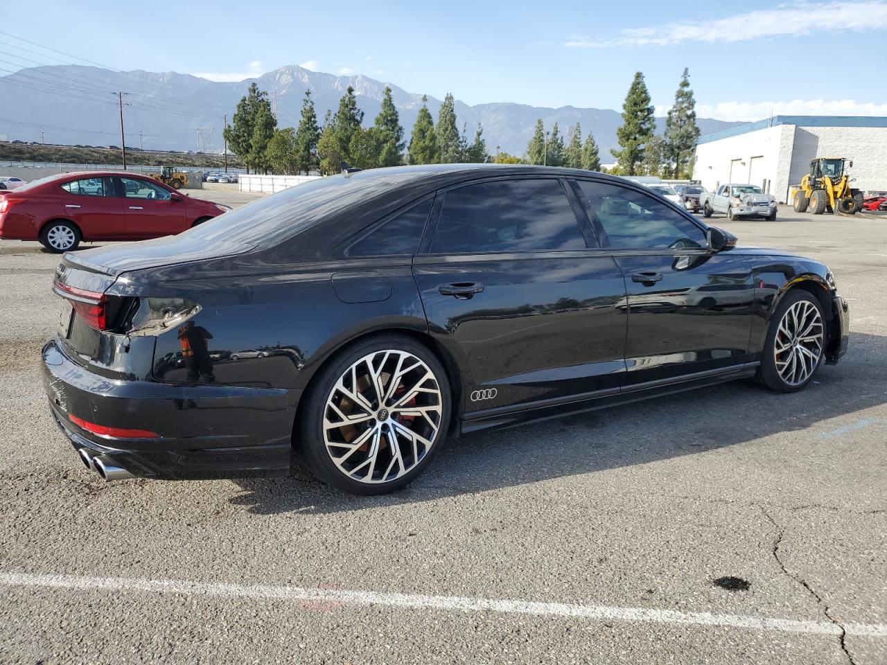 2022 AUDI S8 - Фото 3