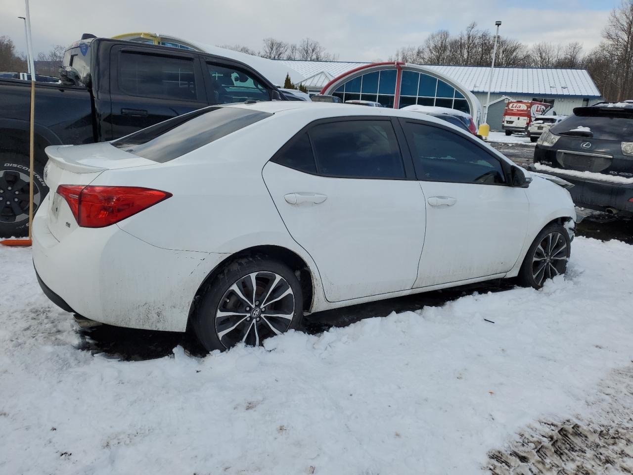 2018 TOYOTA COROLLA L - Фото 3