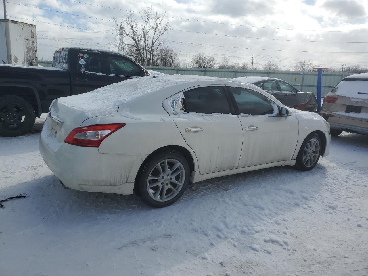 2011 NISSAN MAXIMA S - Фото 3