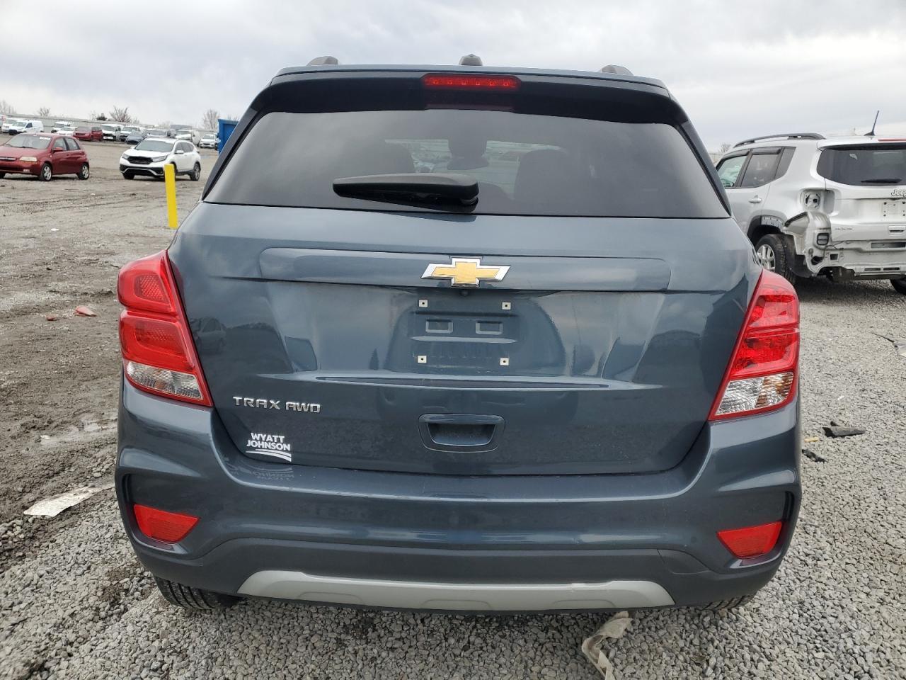 2021 CHEVROLET TRAX 1LT - Image 6