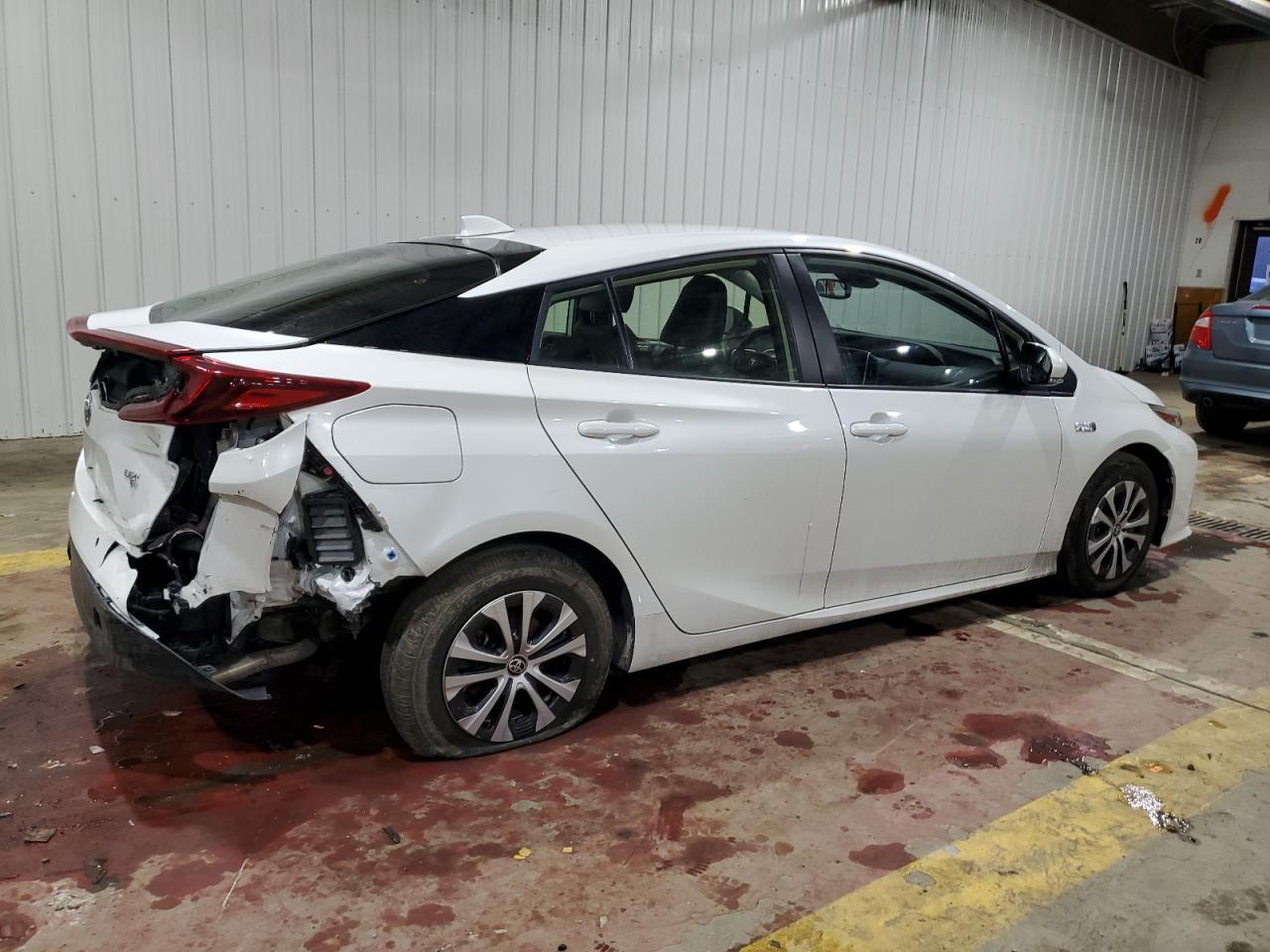 2022 TOYOTA PRIUS PRIM - Image 3