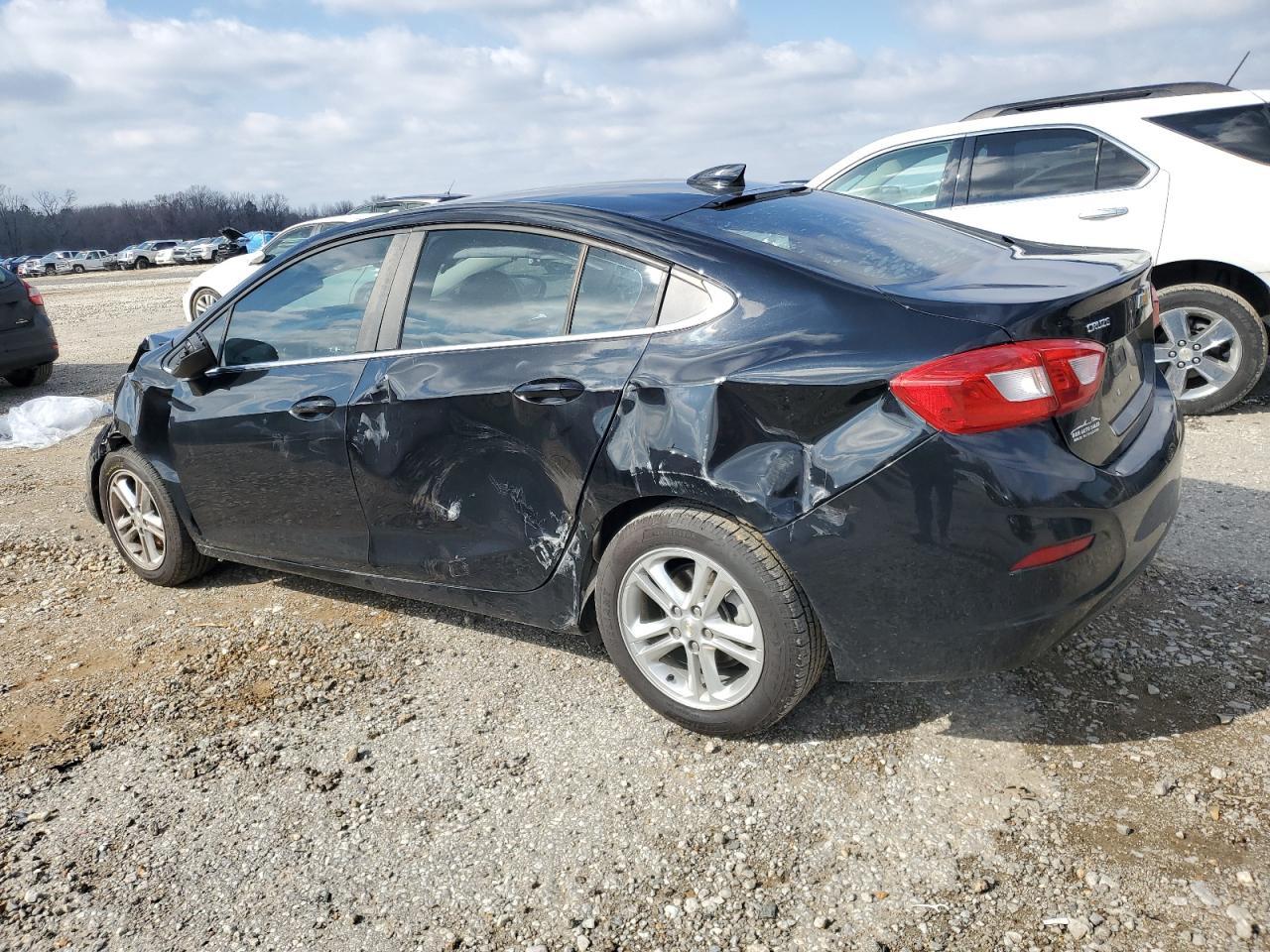 2017 CHEVROLET CRUZE LT - Image 2