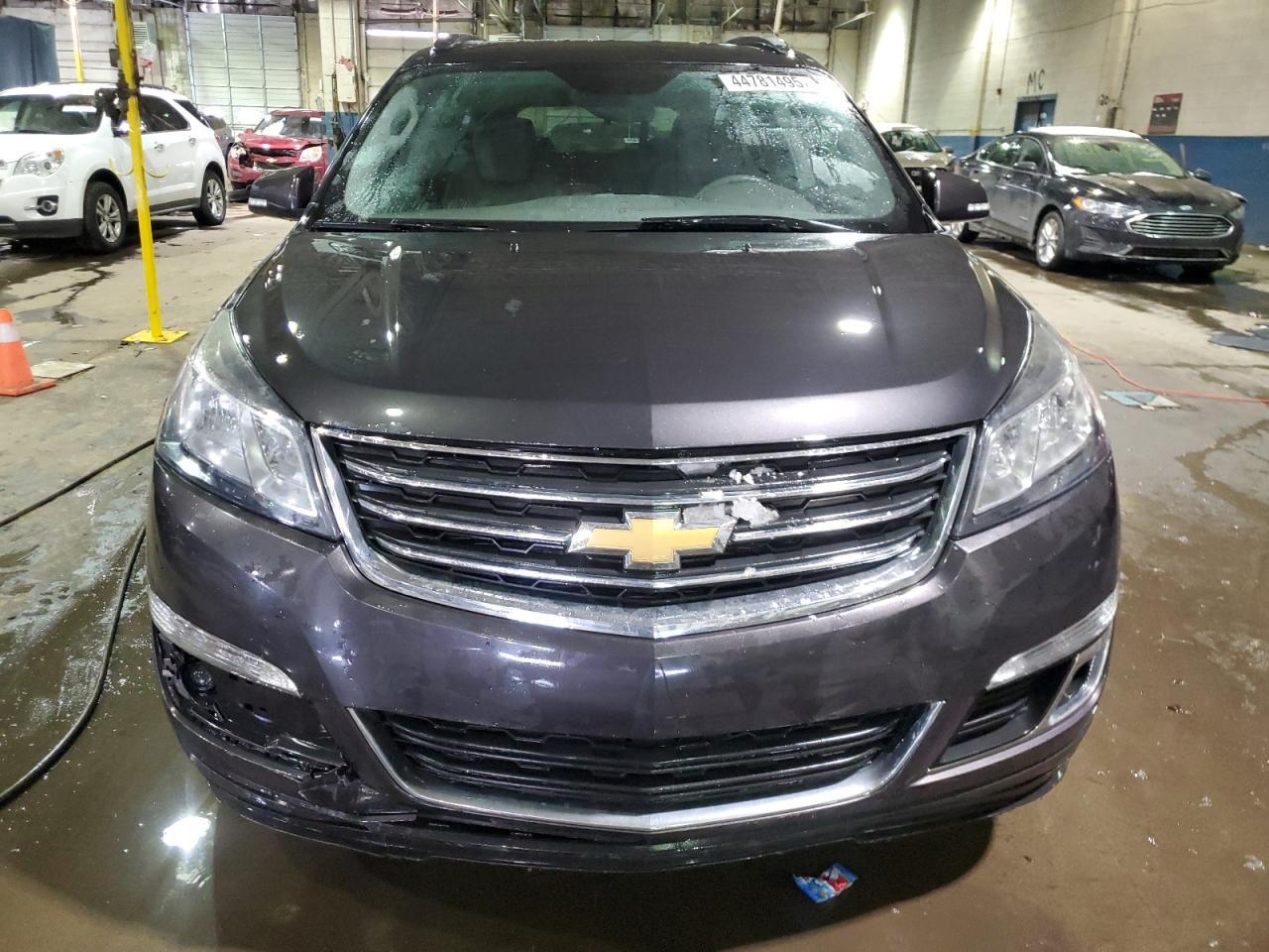 2015 CHEVROLET TRAVERSE L - Фото 5
