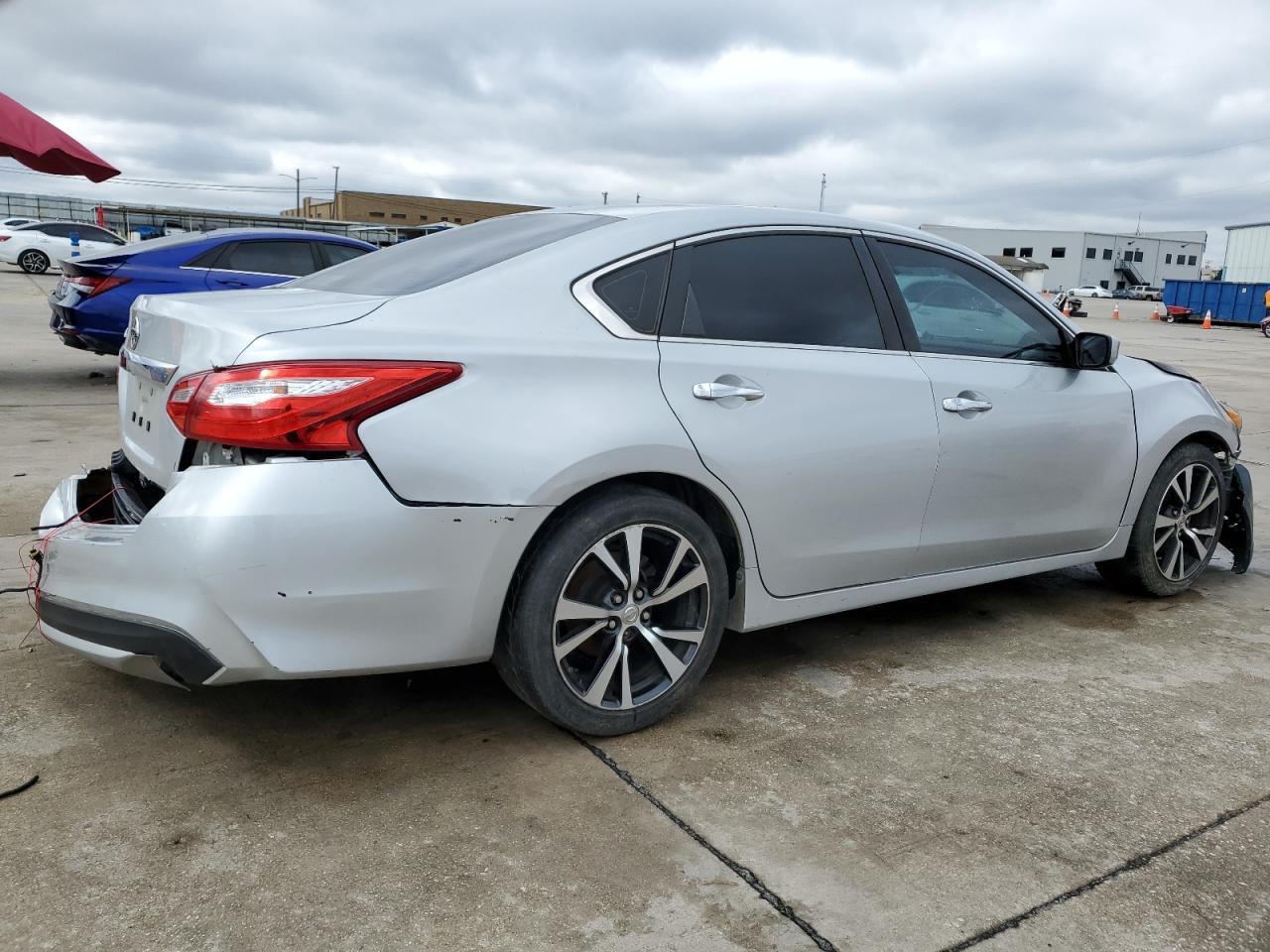 2016 NISSAN ALTIMA 2.5 - Фото 3