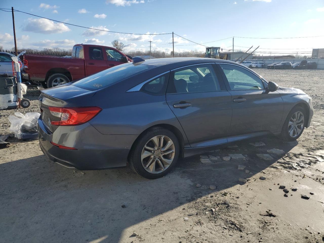 2018 HONDA ACCORD LX - Image 3