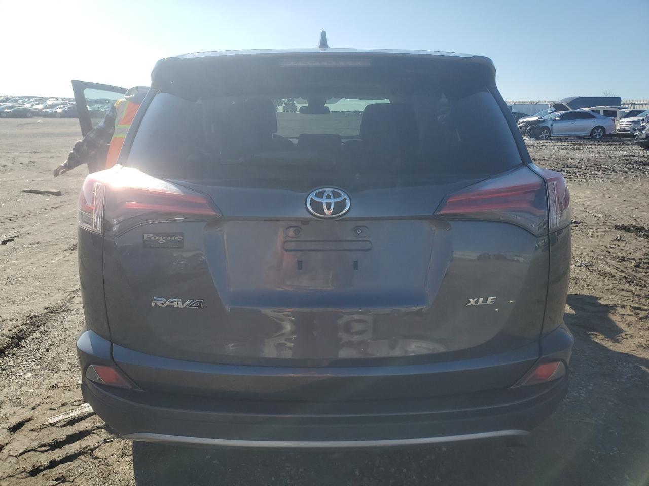 2018 TOYOTA RAV4 ADVEN - Image 6