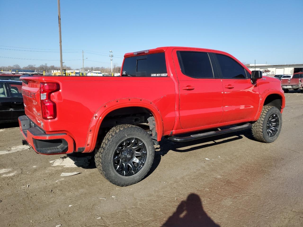 2019 CHEVROLET SILVERADO - Image 3