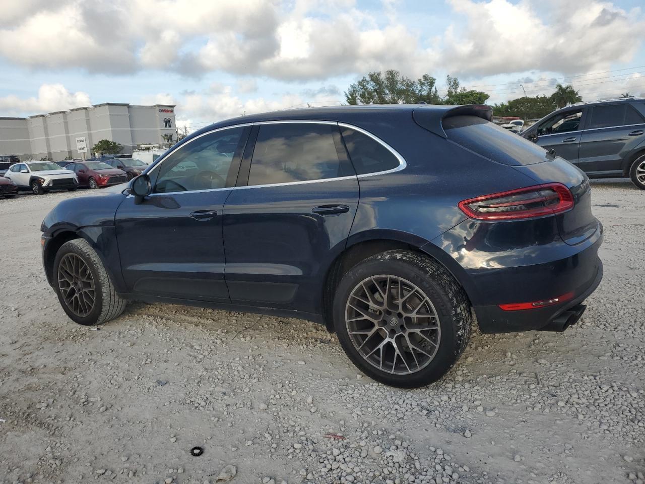 2018 PORSCHE MACAN S - Image 2