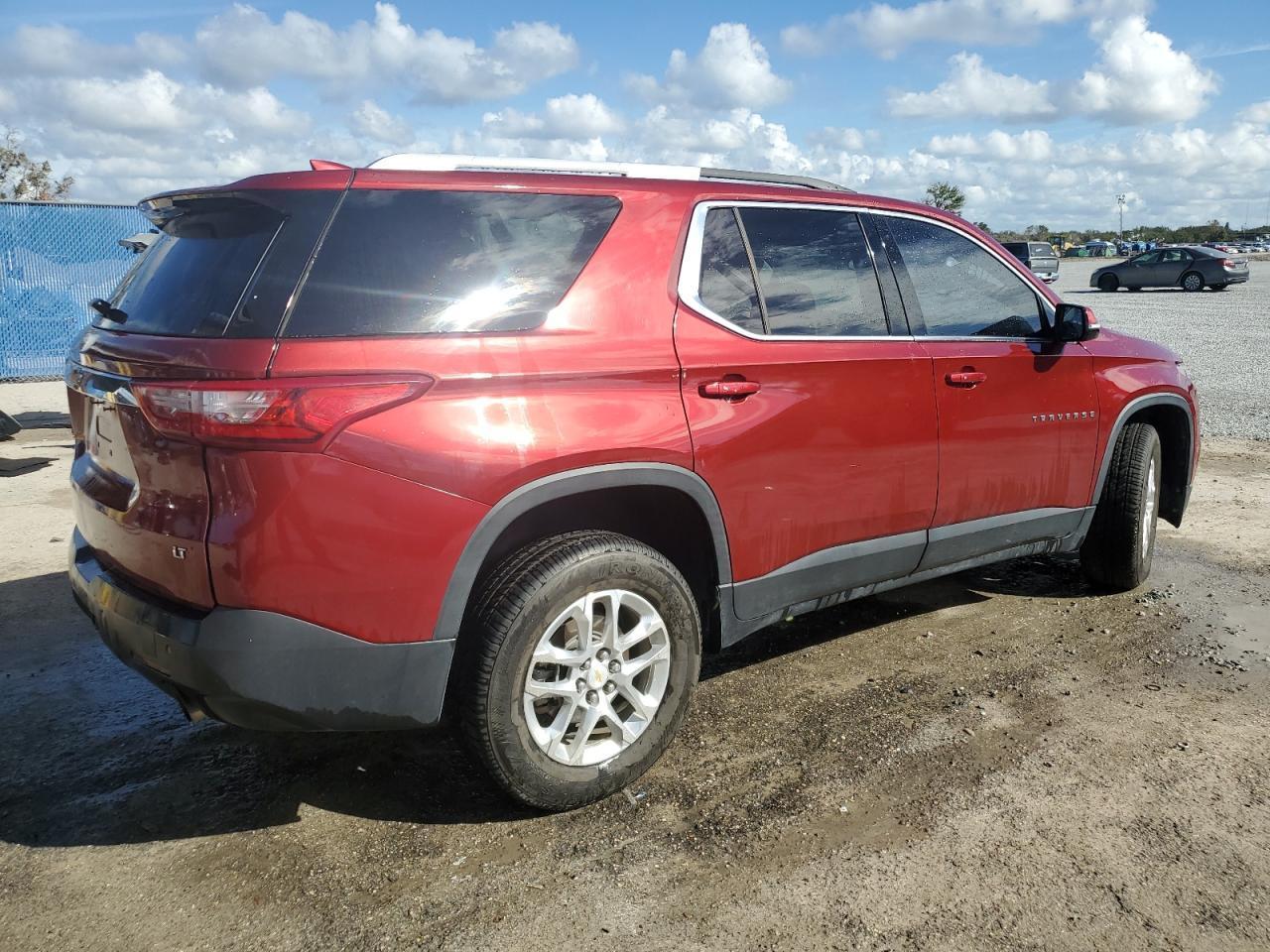 2018 CHEVROLET TRAVERSE L - Image 3