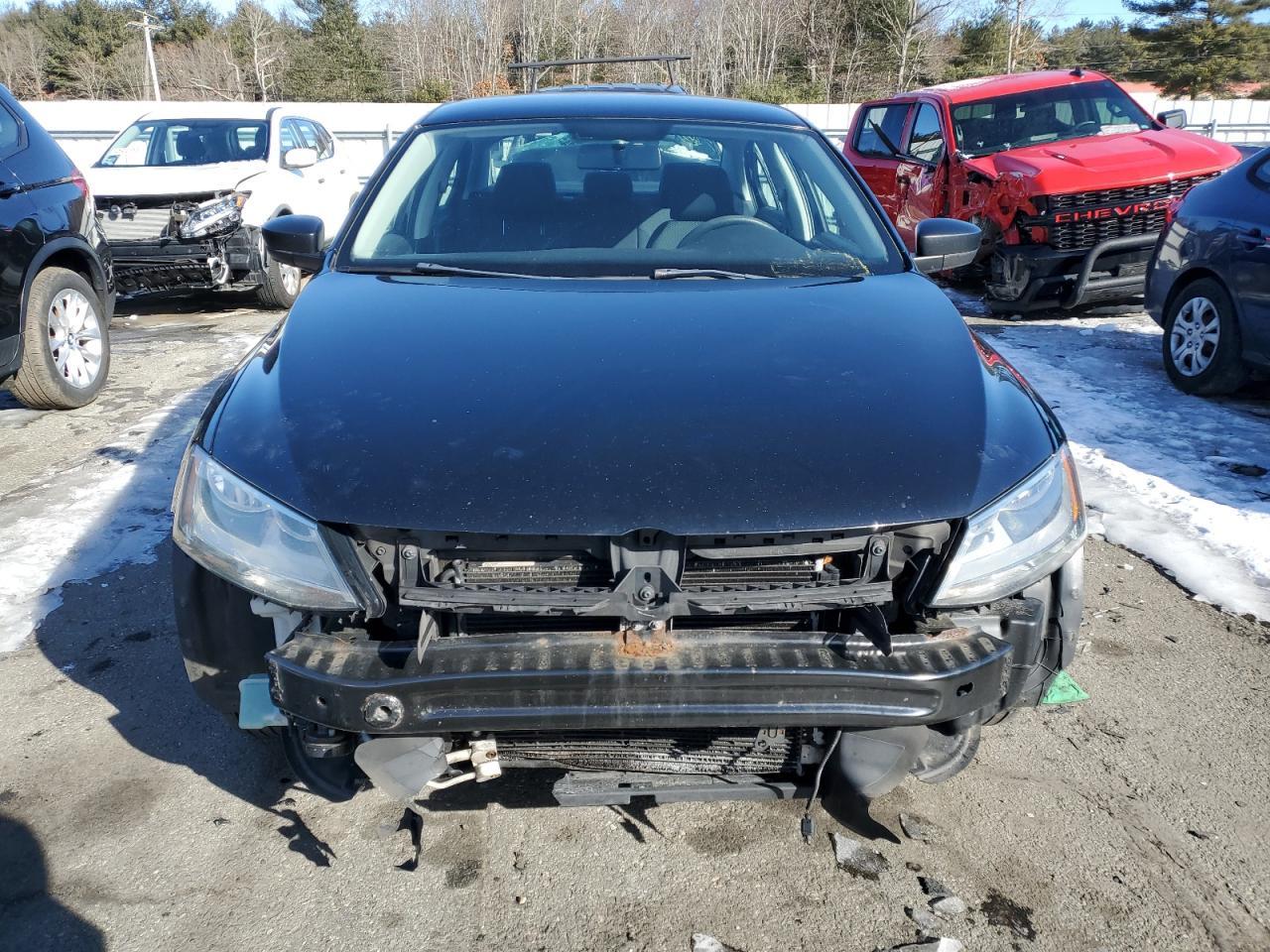 2013 VOLKSWAGEN JETTA BASE - Image 5