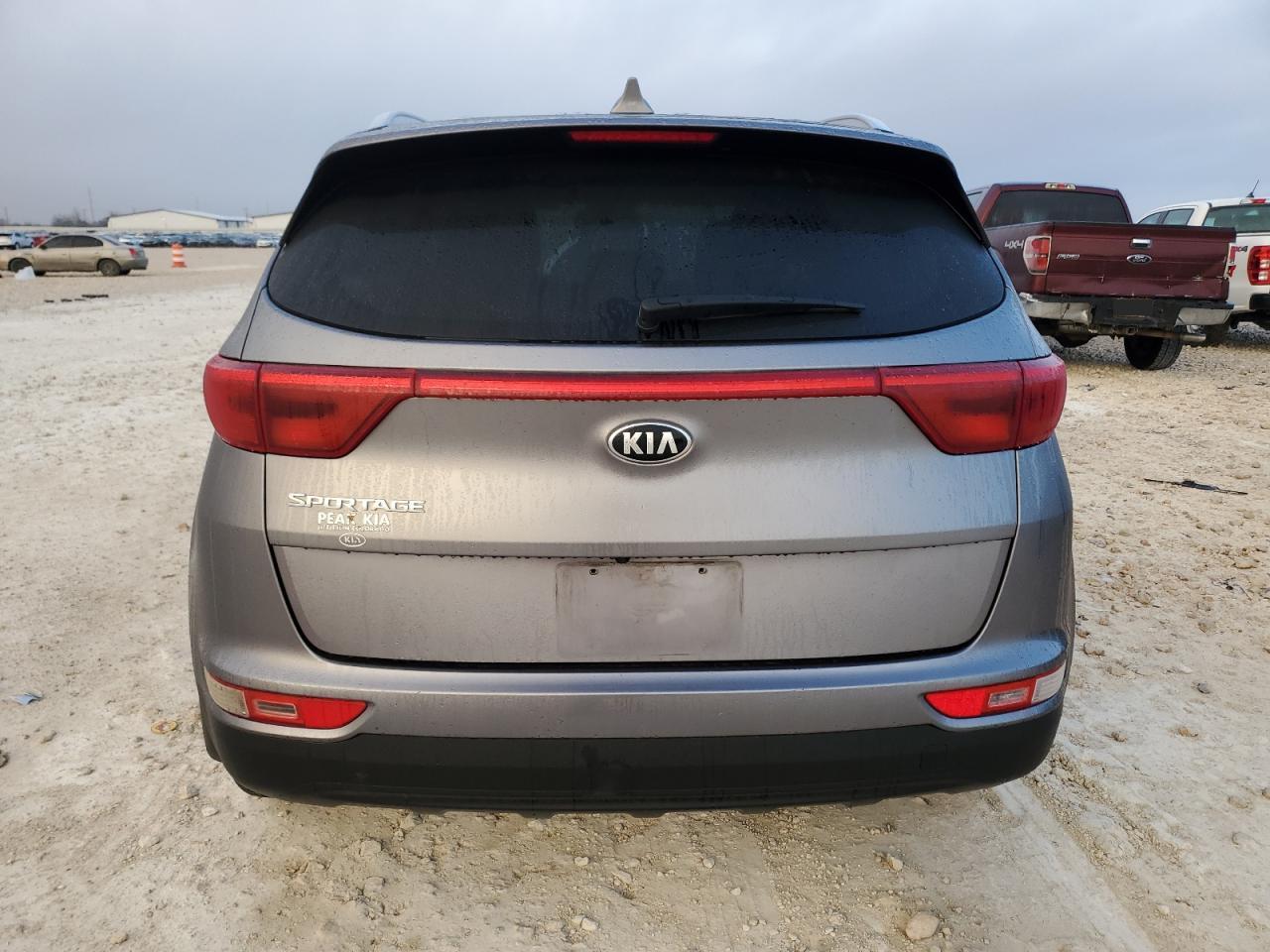 2017 KIA SPORTAGE L - Image 6