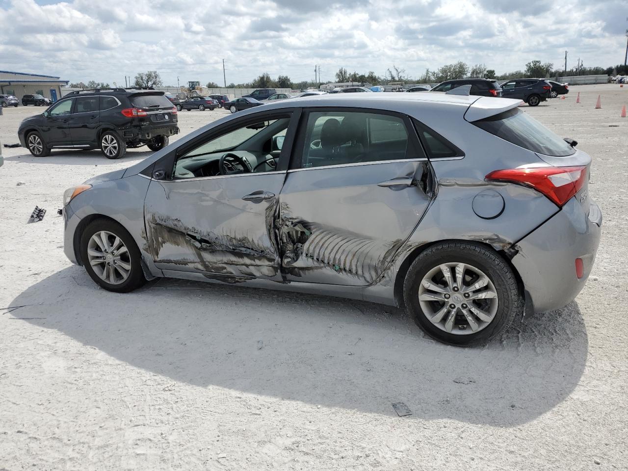 2013 HYUNDAI ELANTRA GT - Фото 2
