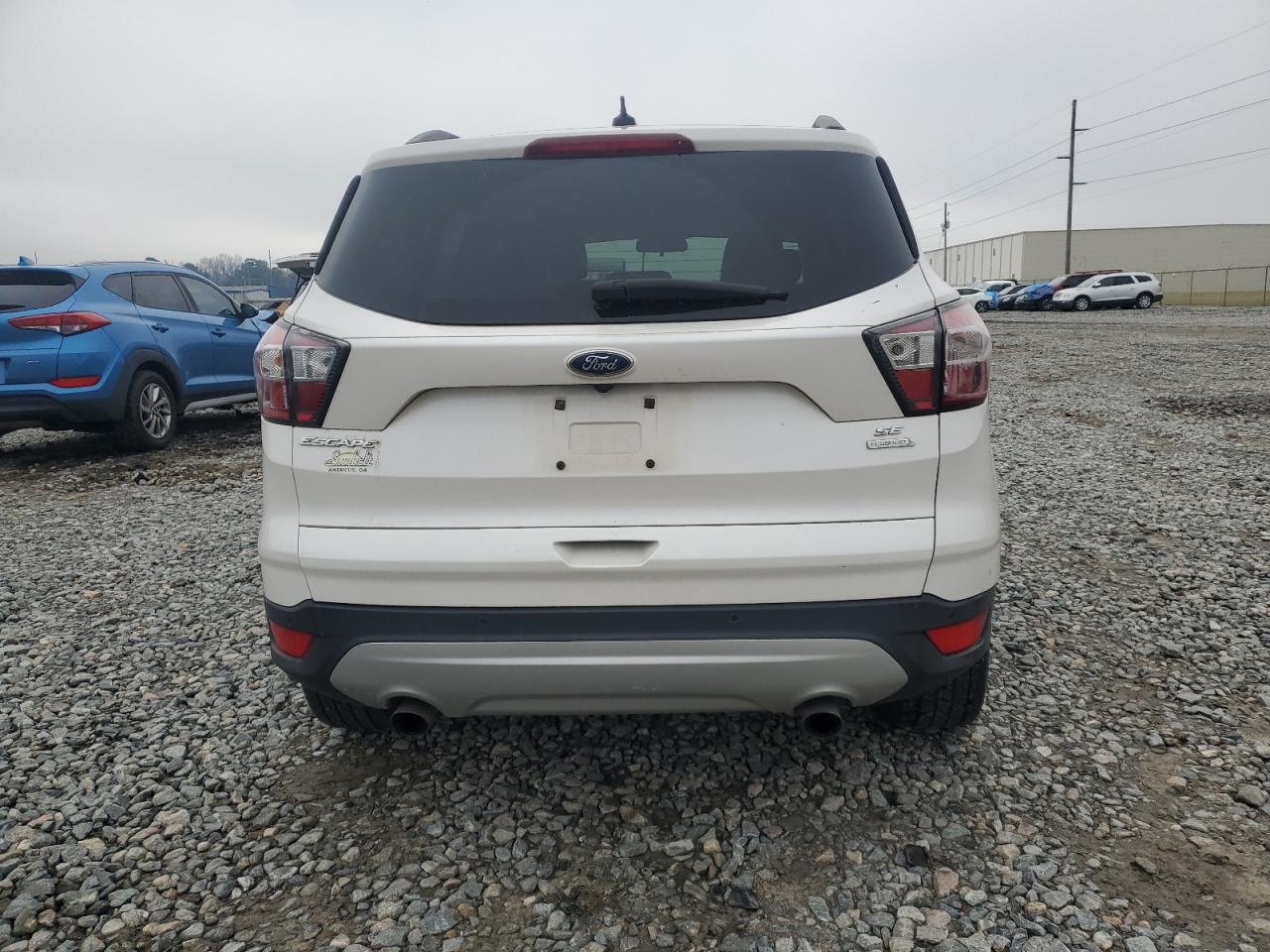 2017 FORD ESCAPE SE - Фото 6