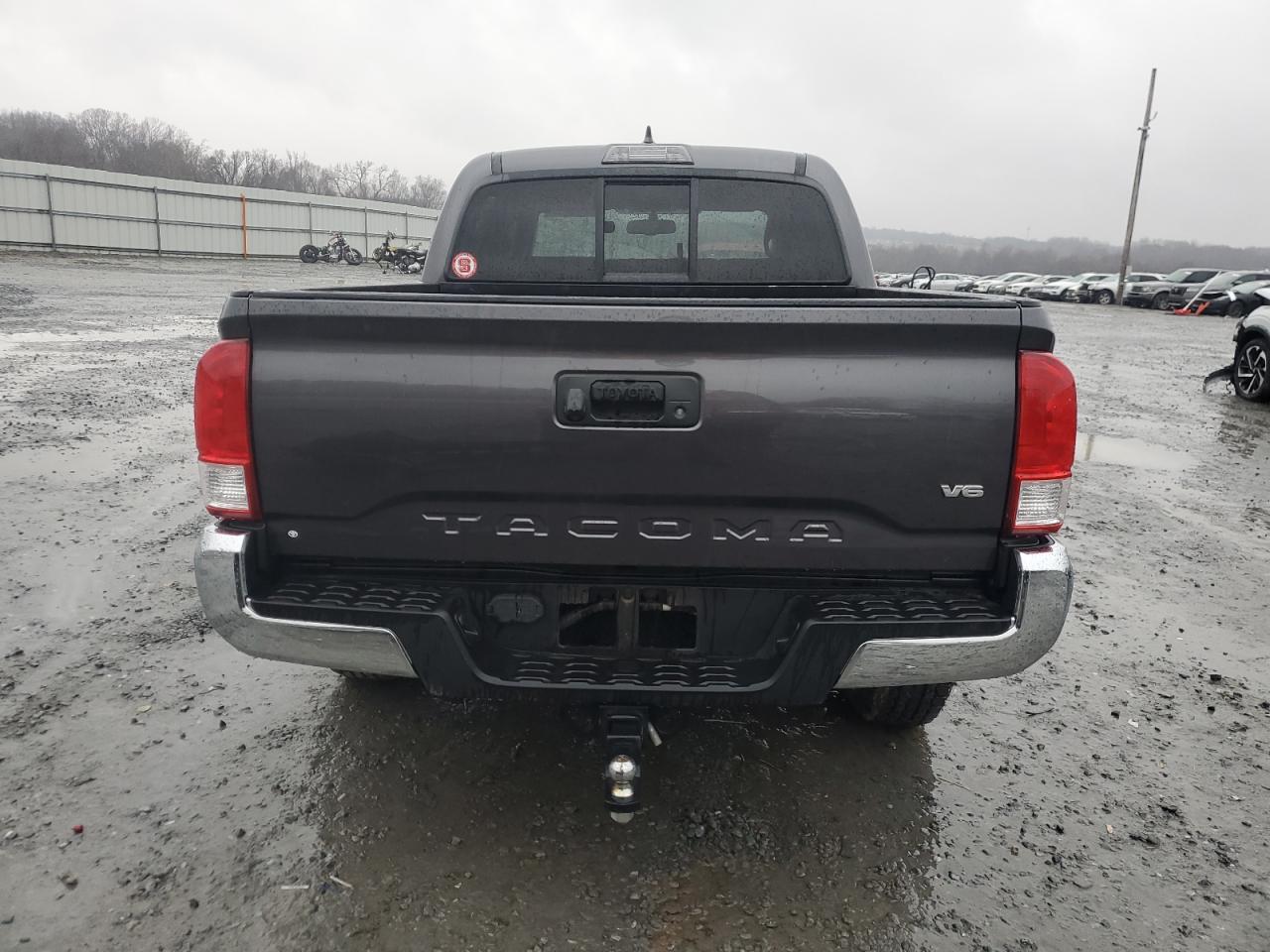 2017 TOYOTA TACOMA DOU - Фото 6