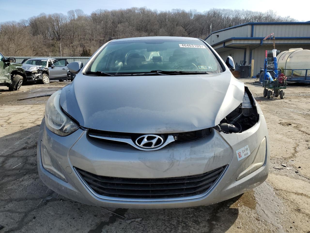 2015 HYUNDAI ELANTRA SE - Image 5