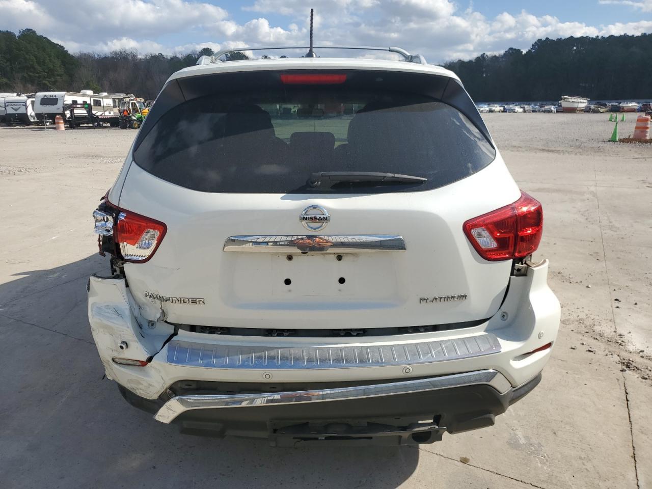 2017 NISSAN PATHFINDER - Image 6