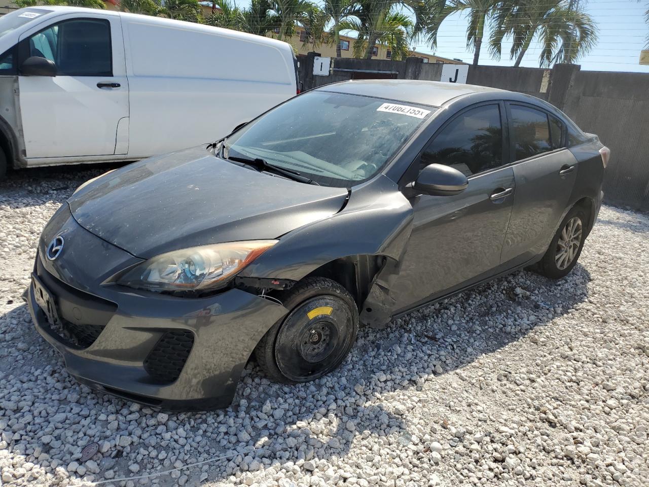 2013 MAZDA 3 I