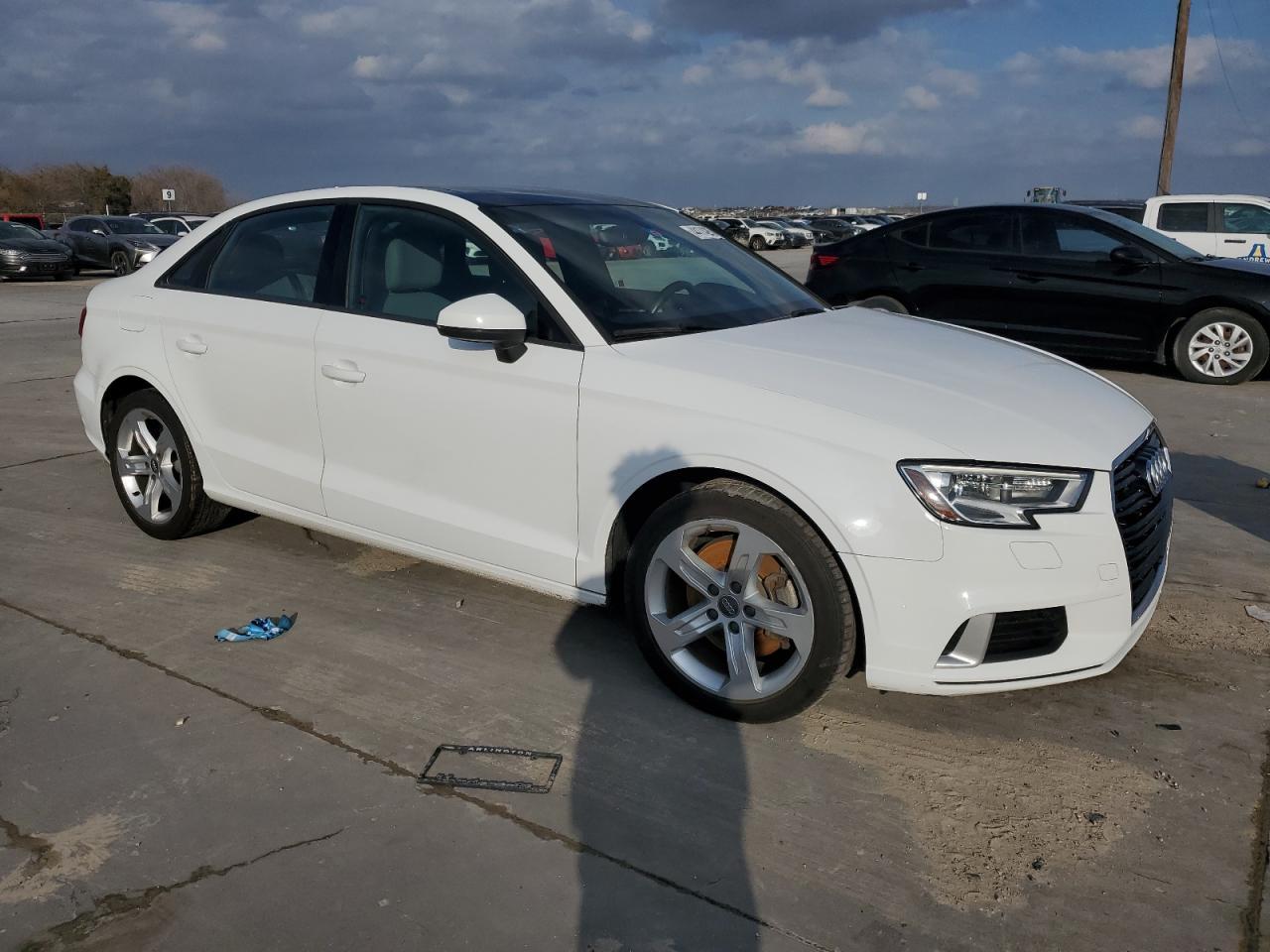 2017 AUDI A3 PREMIUM - Image 4
