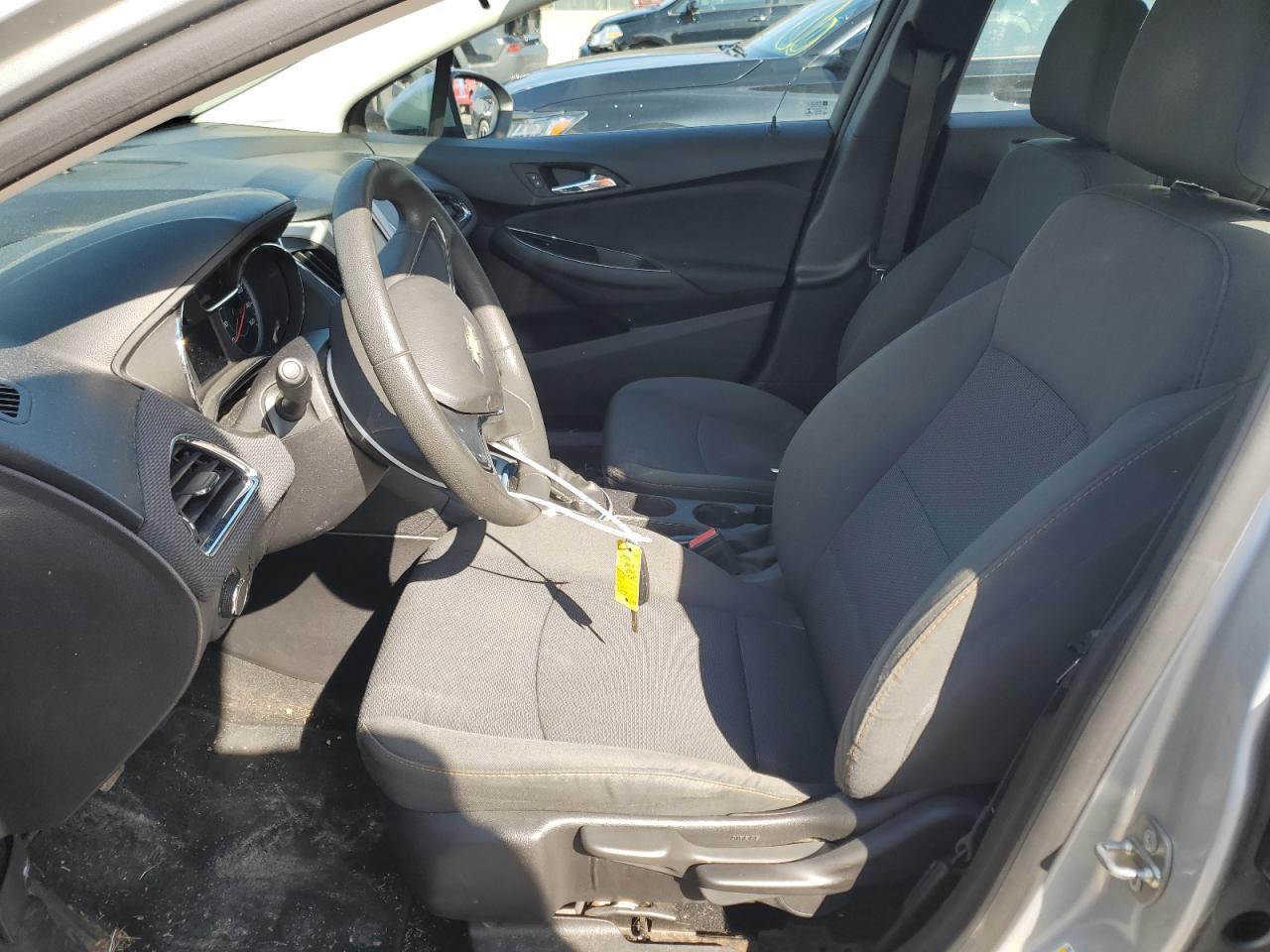 2017 CHEVROLET CRUZE LS - Image 7
