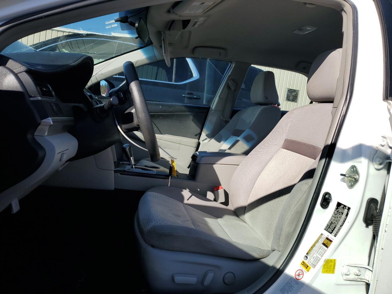 2014 TOYOTA CAMRY L - Image 7