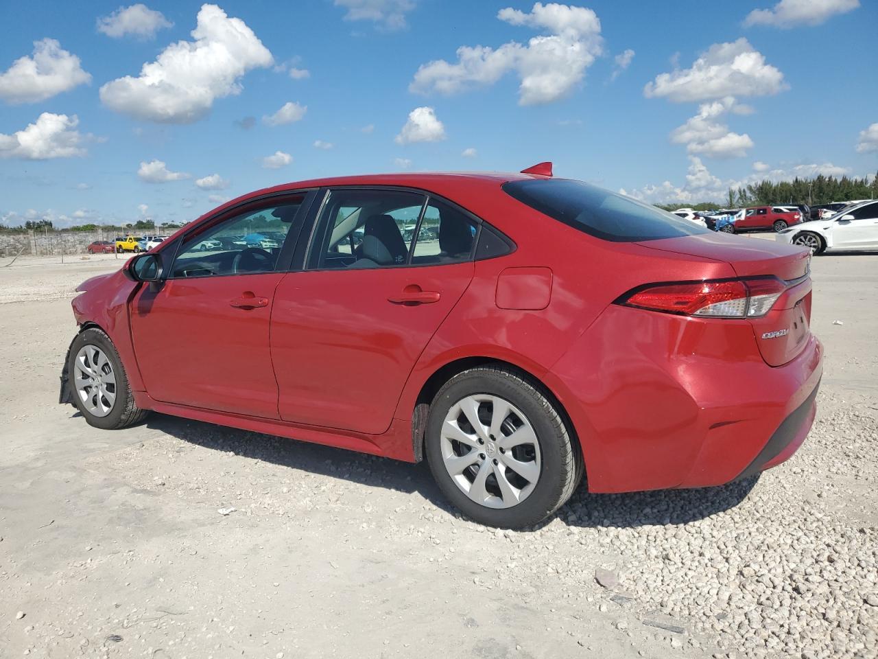 2021 TOYOTA COROLLA LE - Фото 2