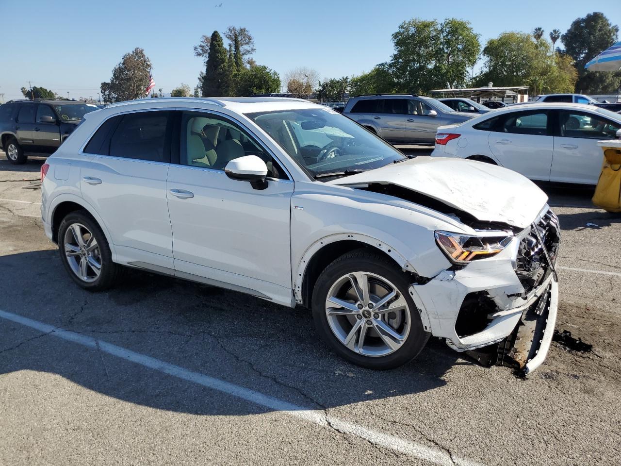 2022 AUDI Q3 PREMIUM - Фото 4