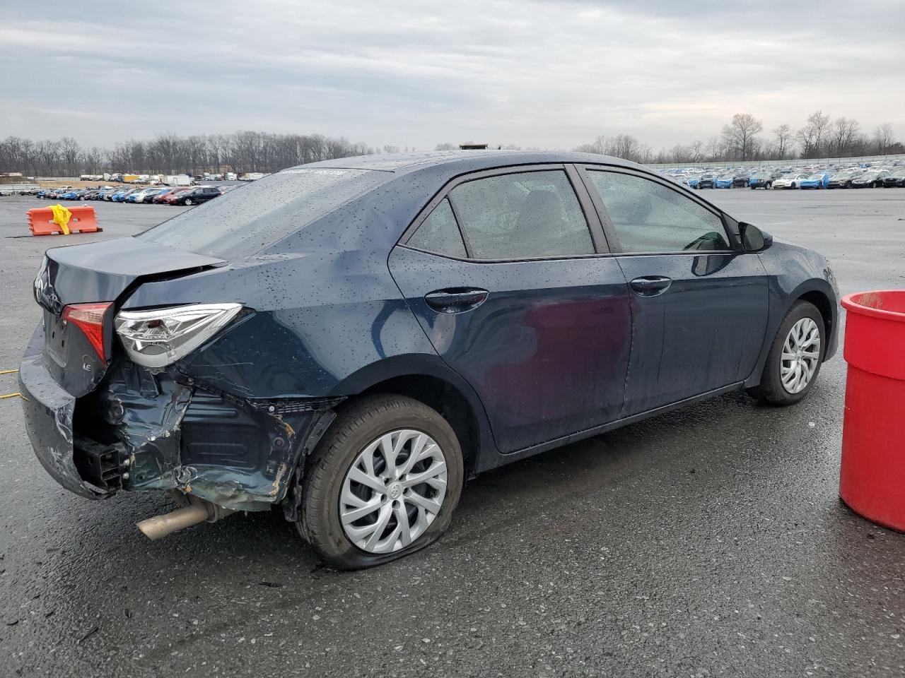 2019 TOYOTA COROLLA L - Фото 3