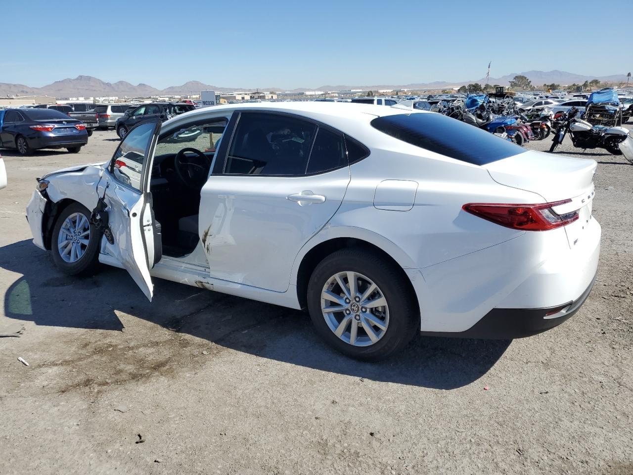 2025 TOYOTA CAMRY XSE - Фото 2