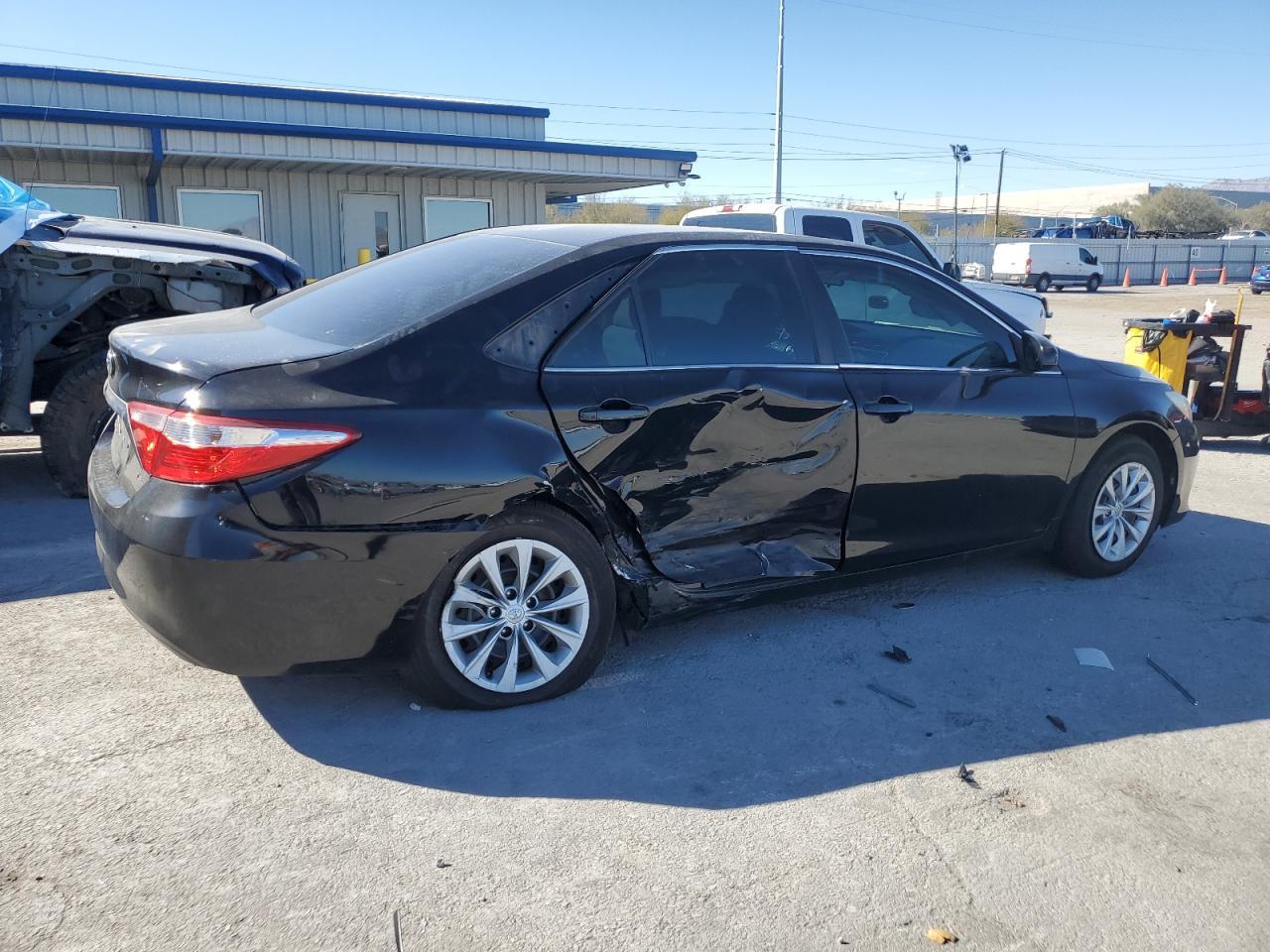 2016 TOYOTA CAMRY LE - Image 3