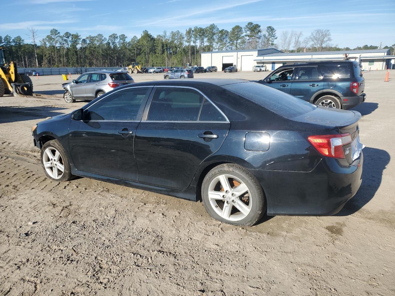 2014 TOYOTA CAMRY L - Фото 2