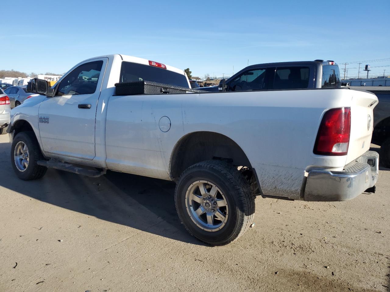 2017 RAM 1500 ST - Фото 2