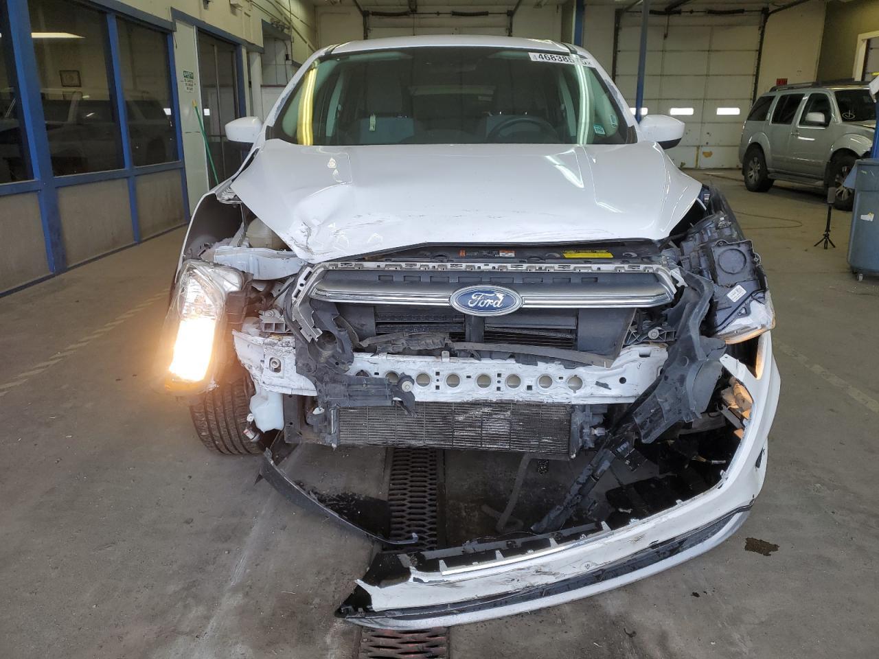 2017 FORD ESCAPE SE - Фото 5
