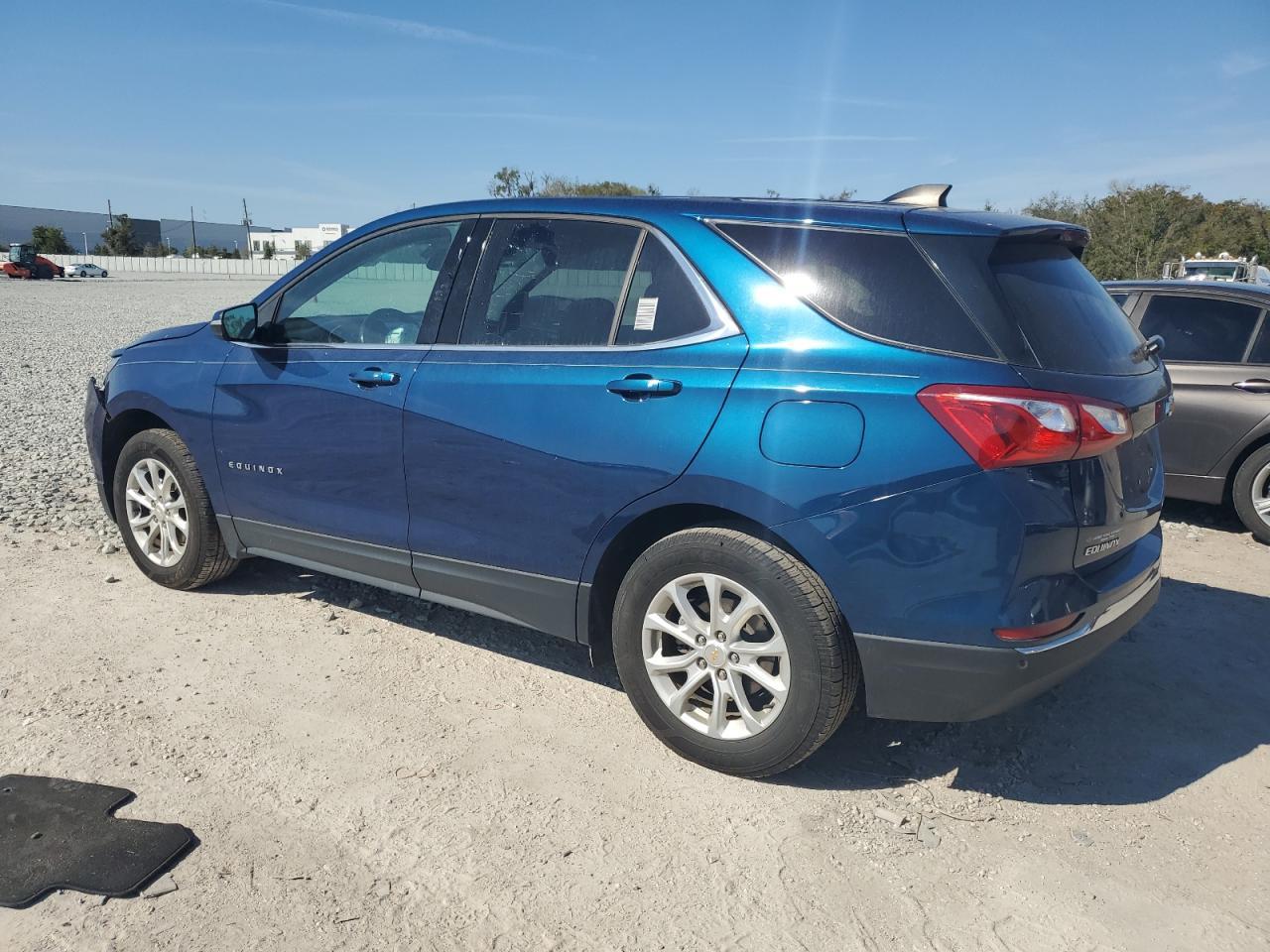 2019 CHEVROLET EQUINOX LT - Image 2