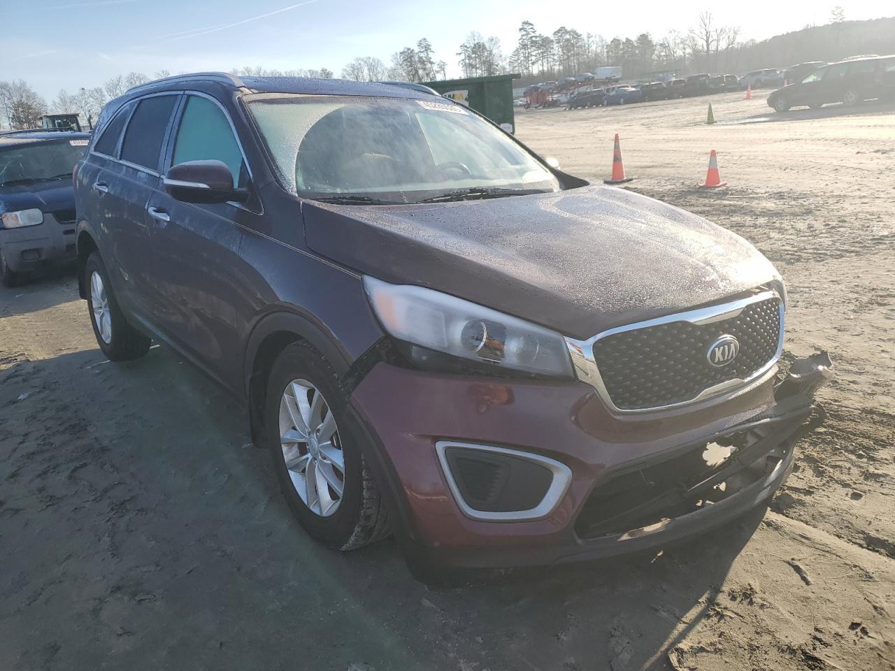 2016 KIA SORENTO LX - Image 4