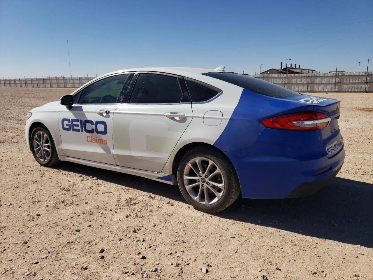2020 FORD FUSION SE - Image 2