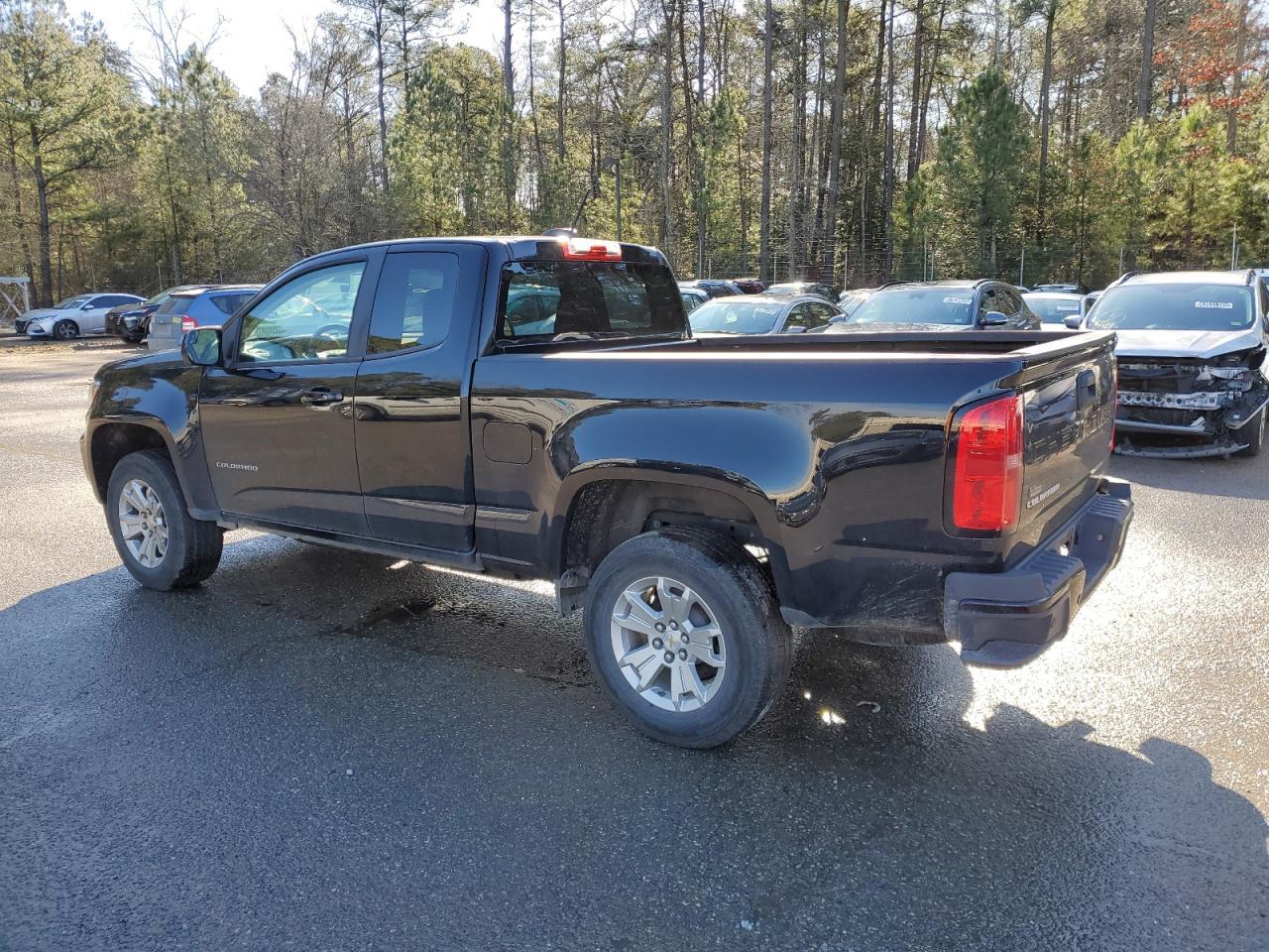 2022 CHEVROLET COLORADO L - Image 2