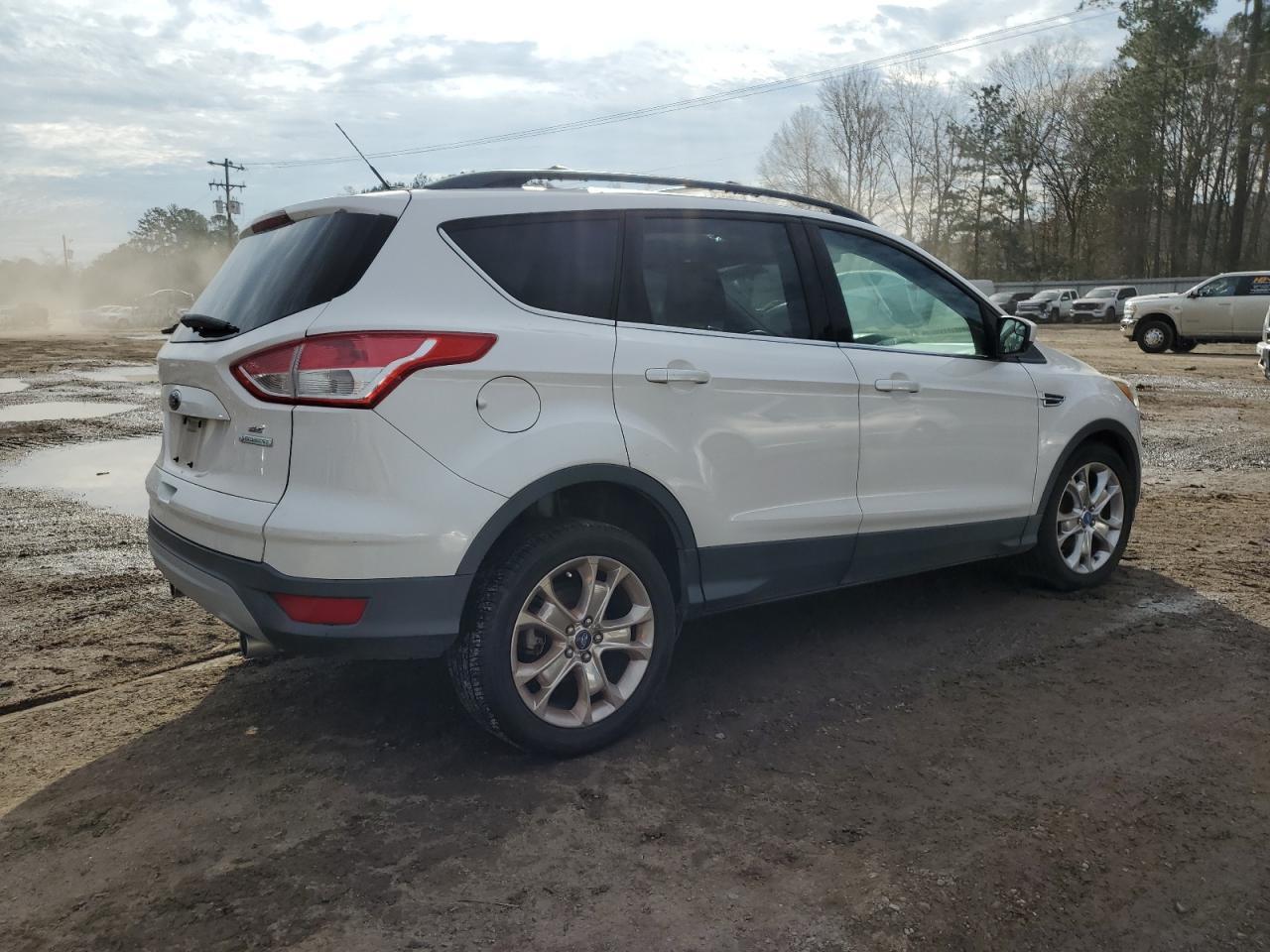 2013 FORD ESCAPE SE - Фото 3