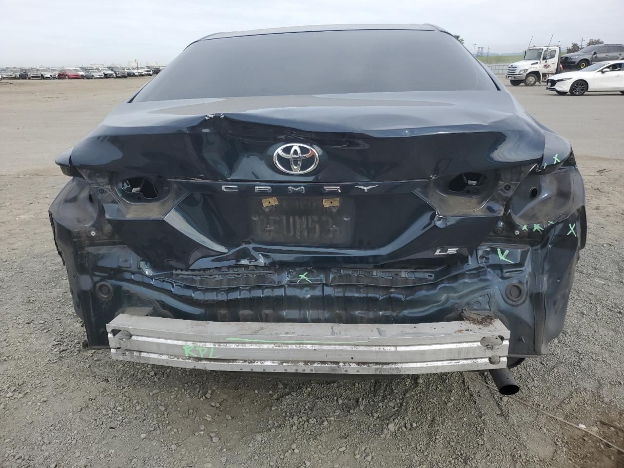 2018 TOYOTA CAMRY L - Фото 6
