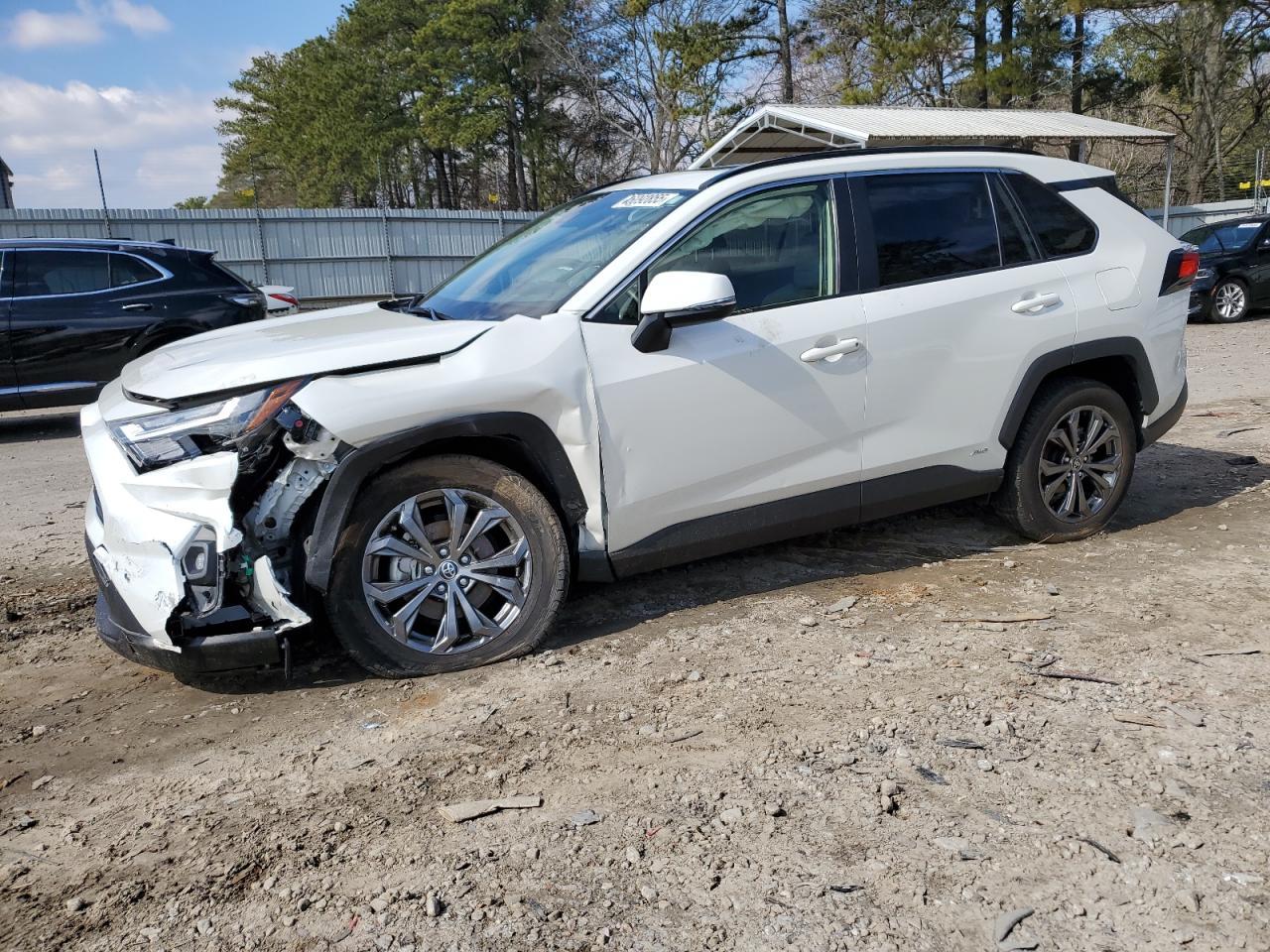 2022 TOYOTA RAV4 XLE P