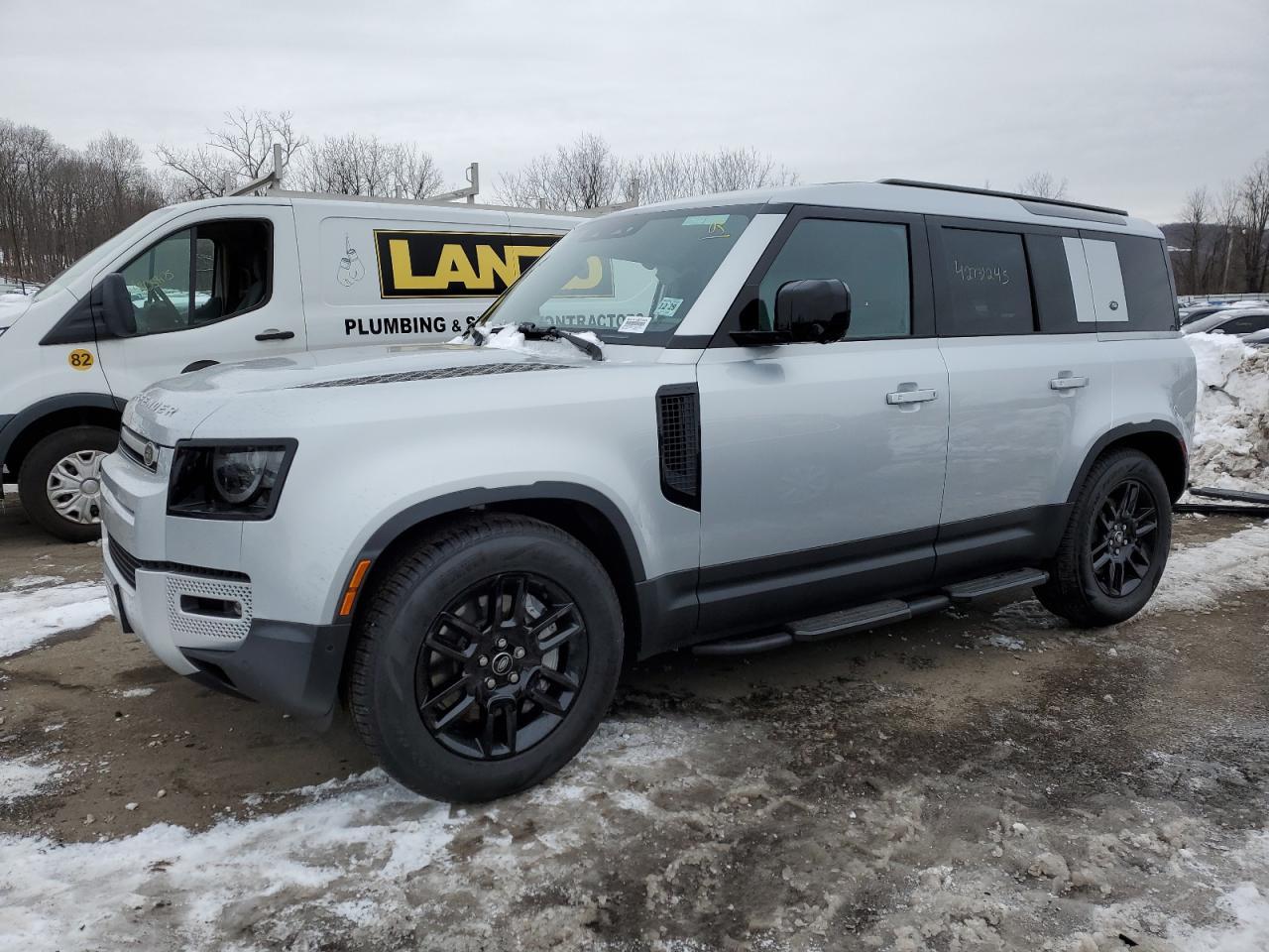 2024 LAND ROVER DEFENDER 1
