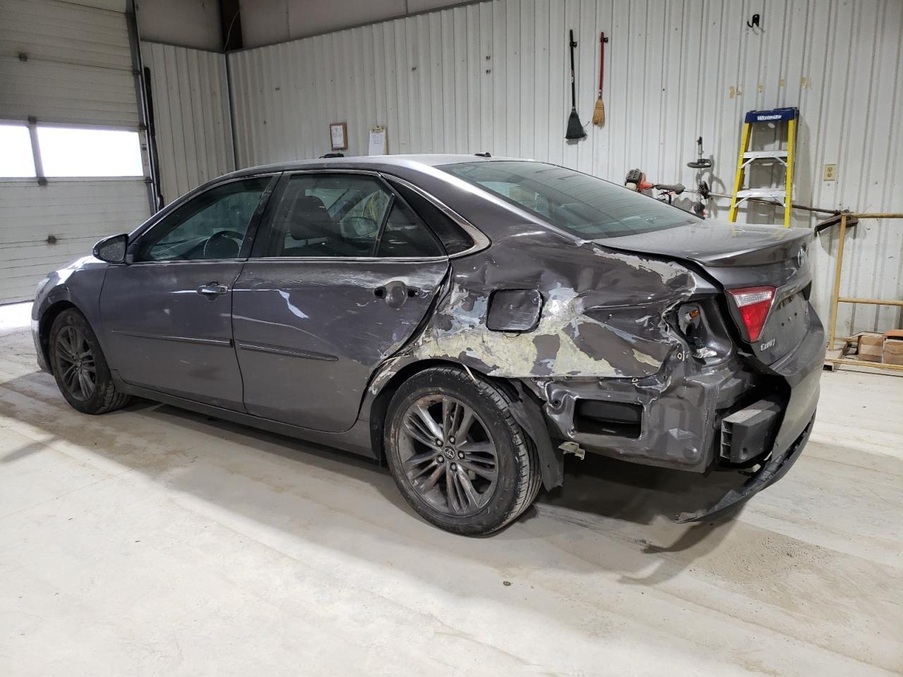 2016 TOYOTA CAMRY LE - Фото 2