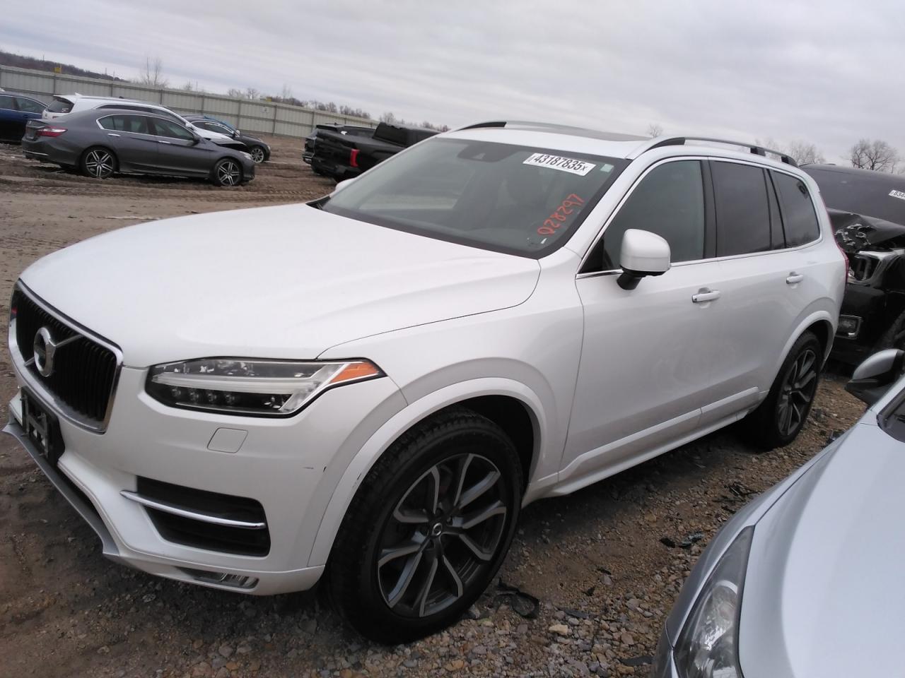 2016 VOLVO XC90 T6